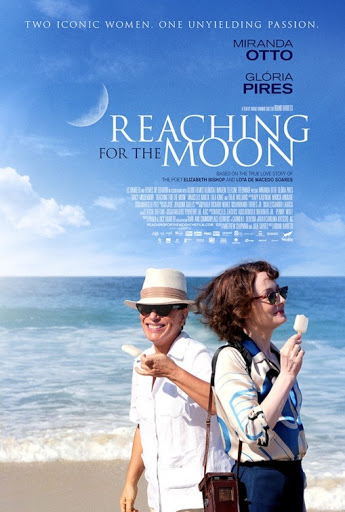 Reaching for the moon/Flores Raras